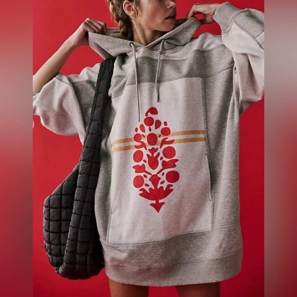 #41 NWT Free People Triple Threat Hoodie in Heather Grey/Victory Red